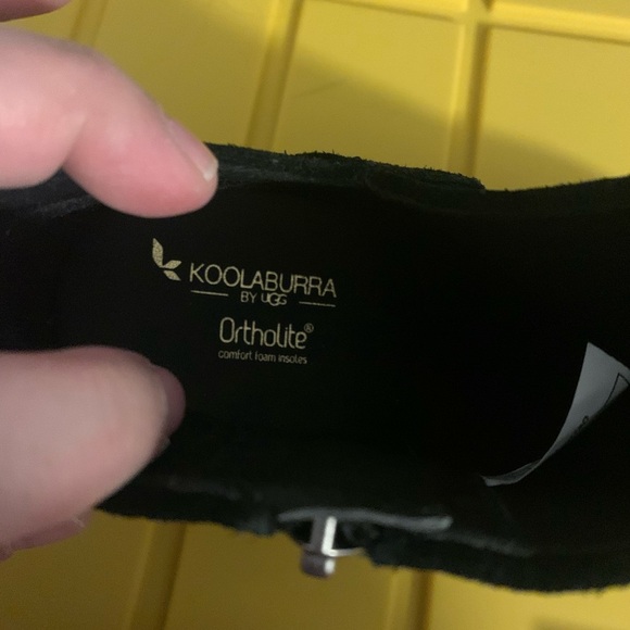 Koolaburra by Ugg Black Heel Ankle Booties - Picture 2 of 7